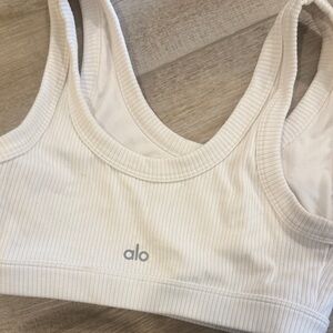 ALO Yoga Cream Sports Bra